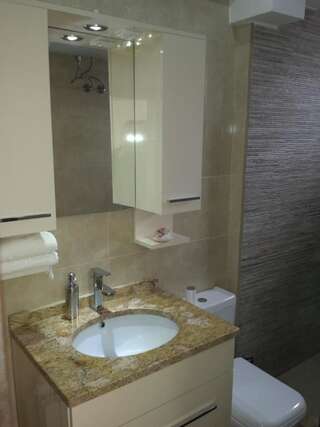 Апартаменты Apartments Center Улцинь Двухместный номер с 1 кроватью и балконом-23